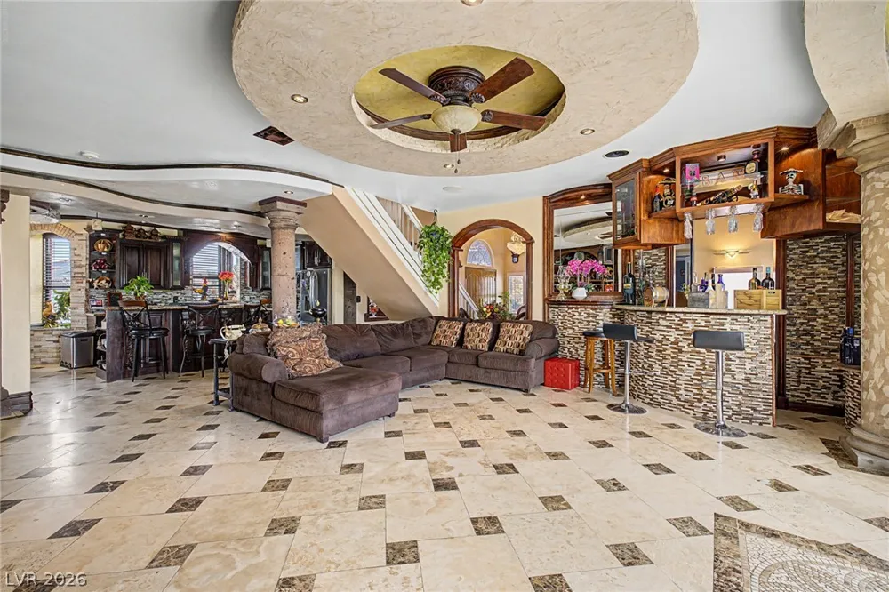 8985 S Tenaya Way Las Vegas, NV 89113