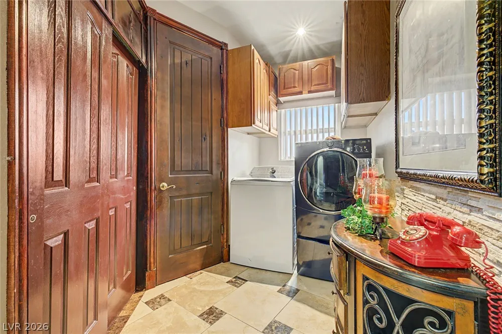 8985 S Tenaya Way Las Vegas, NV 89113
