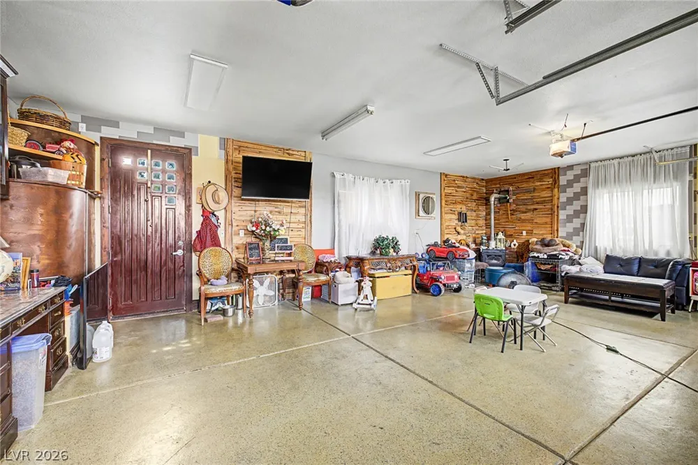 8985 S Tenaya Way Las Vegas, NV 89113