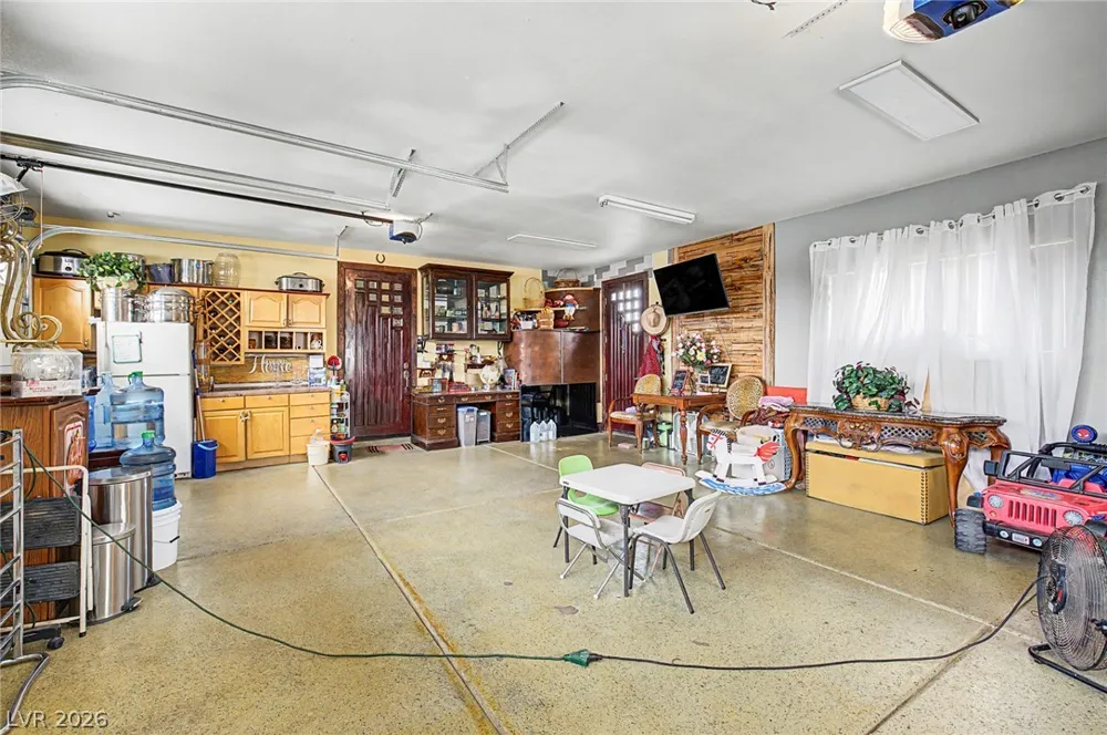 8985 S Tenaya Way Las Vegas, NV 89113