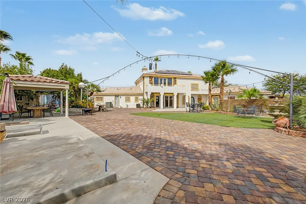 8985 S Tenaya Way Las Vegas, NV 89113