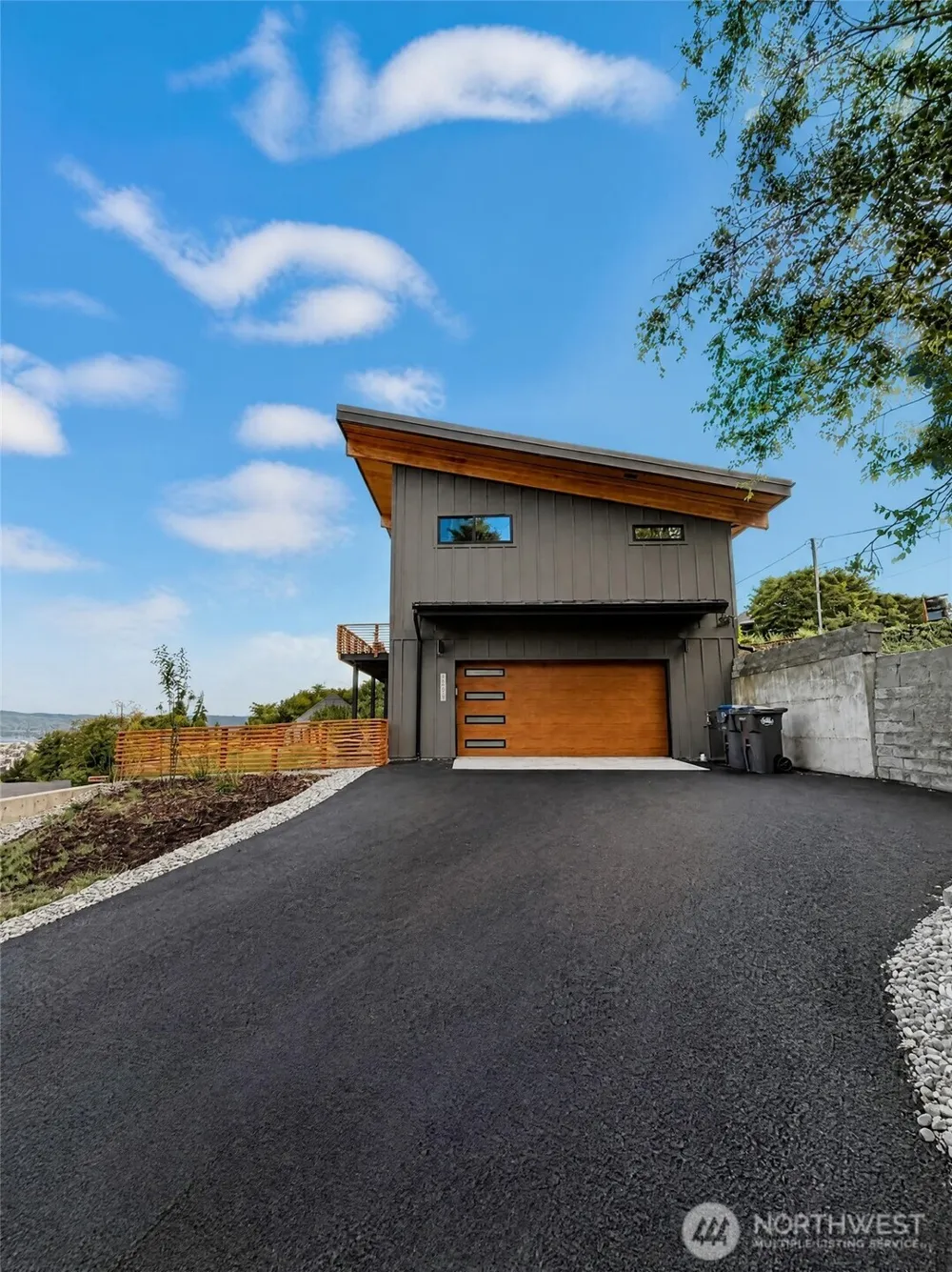 1011 Alden Road Aberdeen, WA 98520