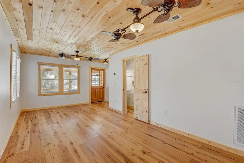 126 W NORTH STREET Tampa, FL 33604