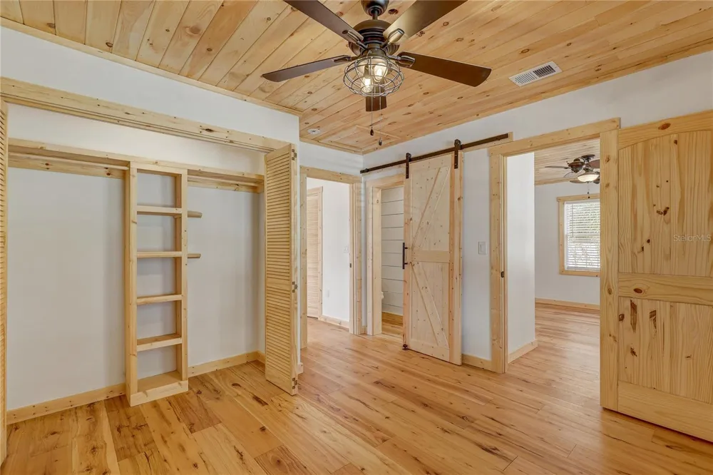 126 W NORTH STREET Tampa, FL 33604