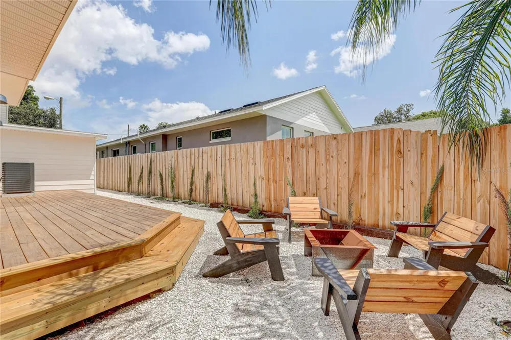 126 W NORTH STREET Tampa, FL 33604