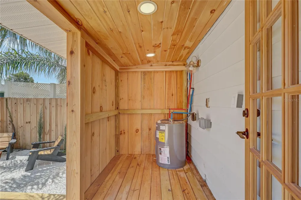 126 W NORTH STREET Tampa, FL 33604