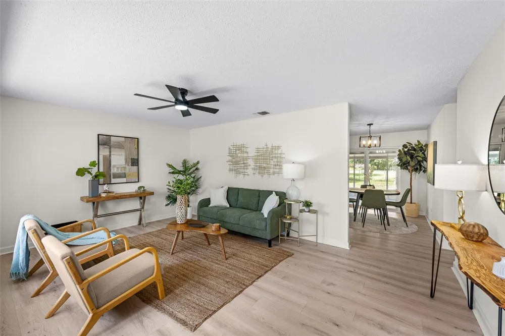 39528 MEADOWOOD LOOP Zephyrhills, FL 33542