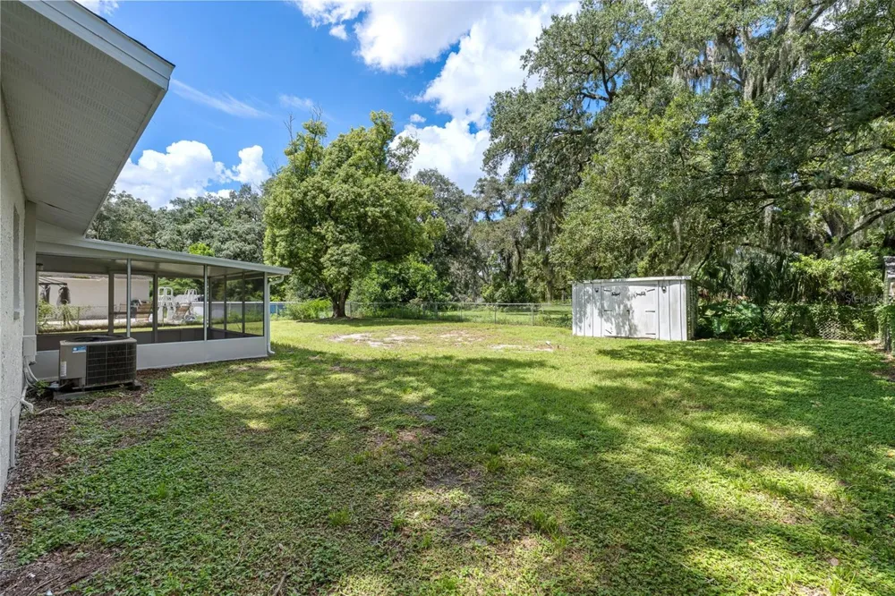 39528 MEADOWOOD LOOP Zephyrhills, FL 33542