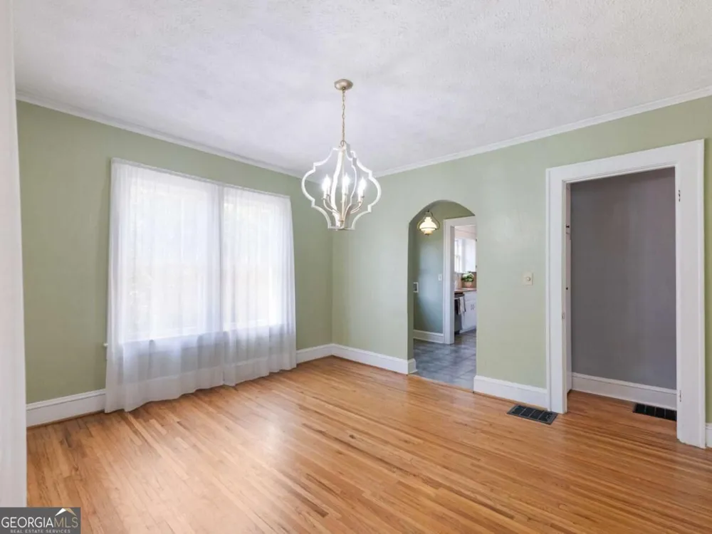 1391 Jefferson AVE East Point, GA 30344