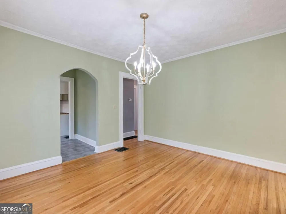 1391 Jefferson AVE East Point, GA 30344