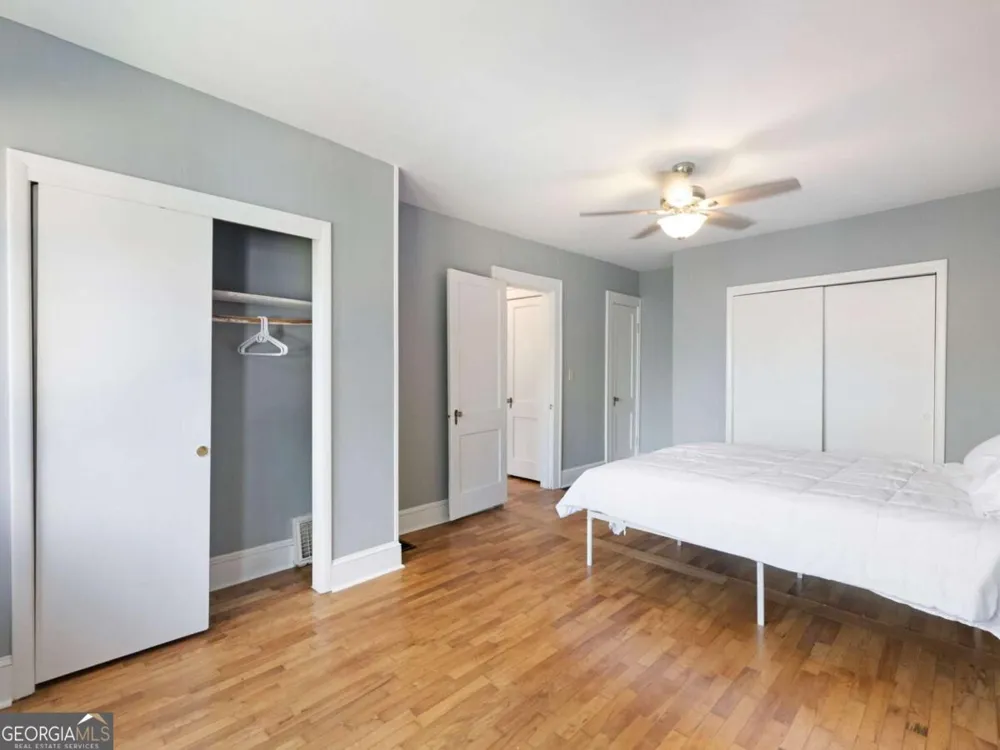 1391 Jefferson AVE East Point, GA 30344