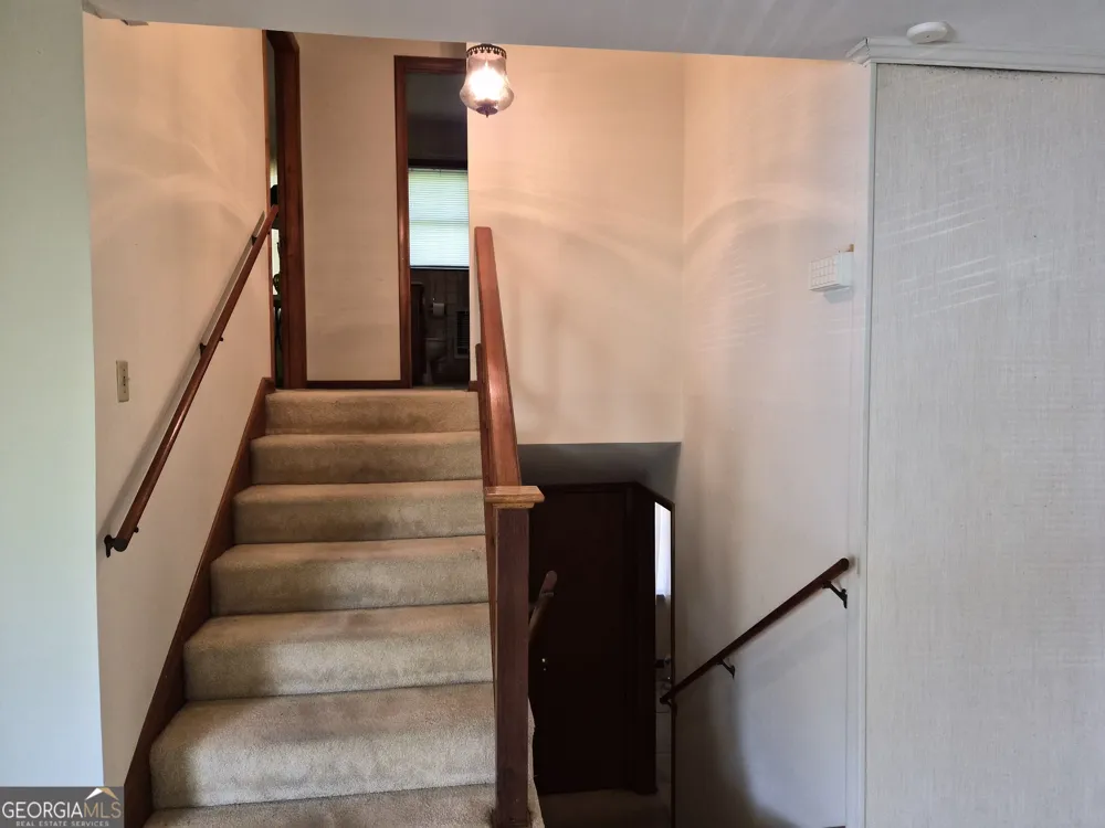 209 Self ST Warner Robins, GA 31088