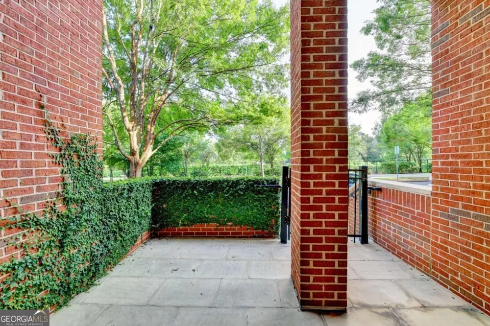 745 Fountainhead LN NE Atlanta, GA 30324