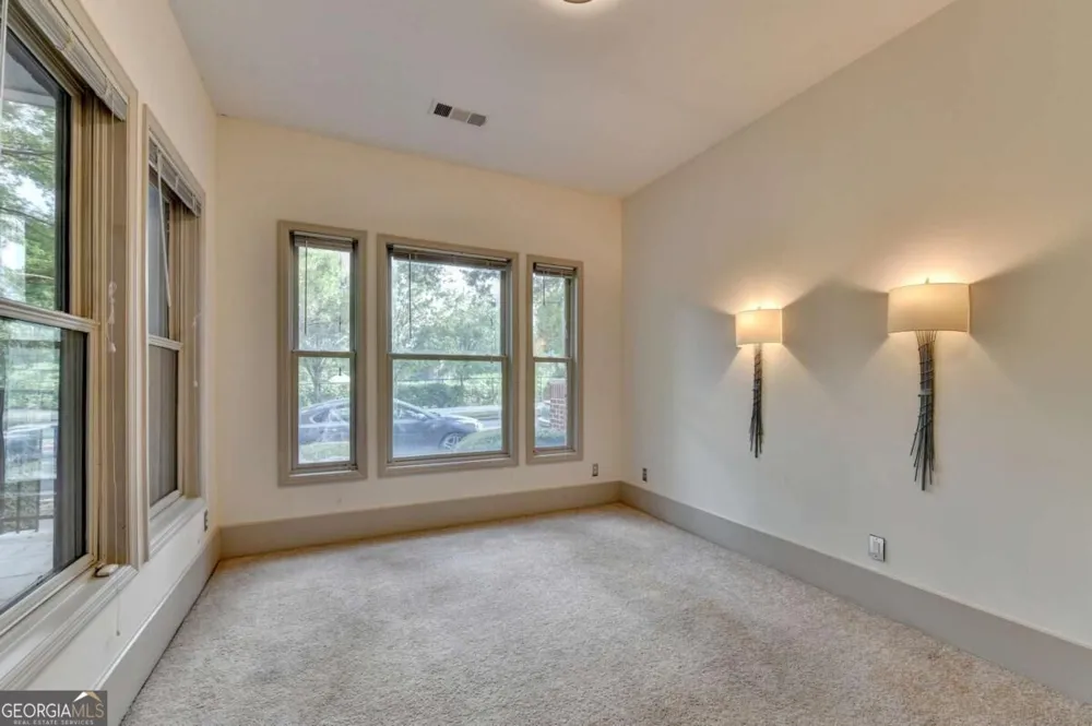 745 Fountainhead LN NE Atlanta, GA 30324