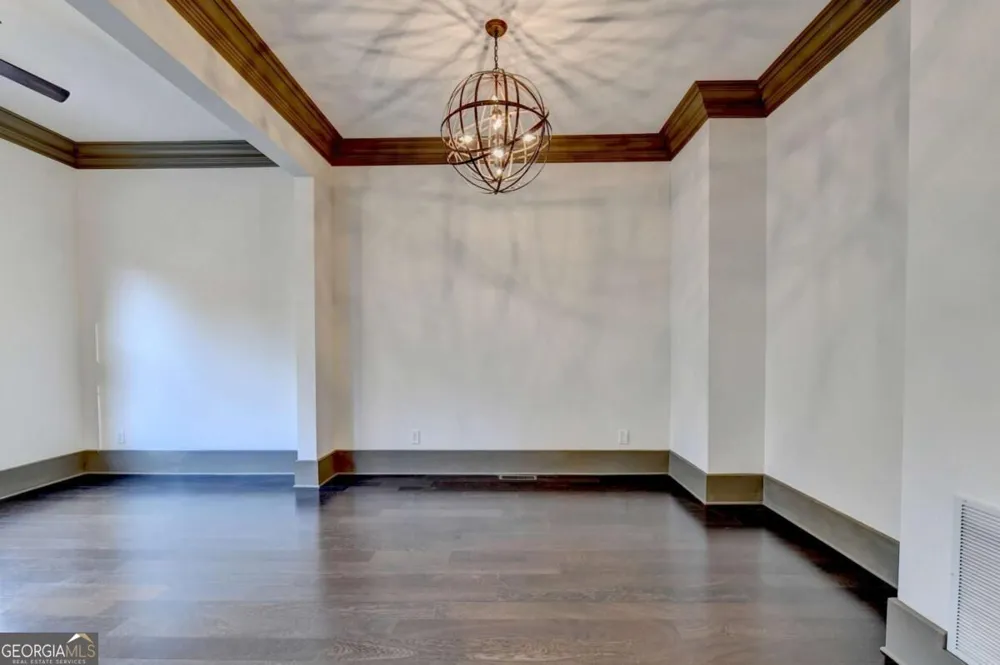 745 Fountainhead LN NE Atlanta, GA 30324