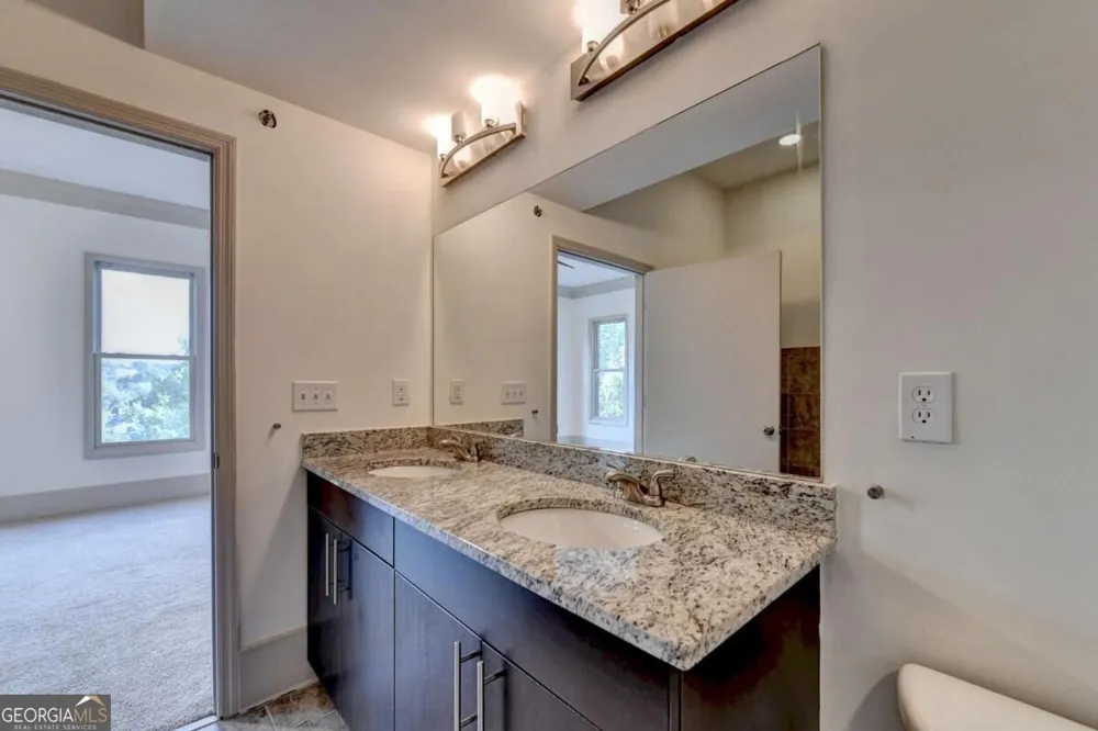 745 Fountainhead LN NE Atlanta, GA 30324