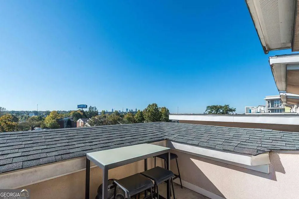 745 Fountainhead LN NE Atlanta, GA 30324