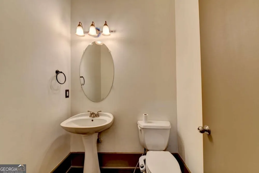 745 Fountainhead LN NE Atlanta, GA 30324