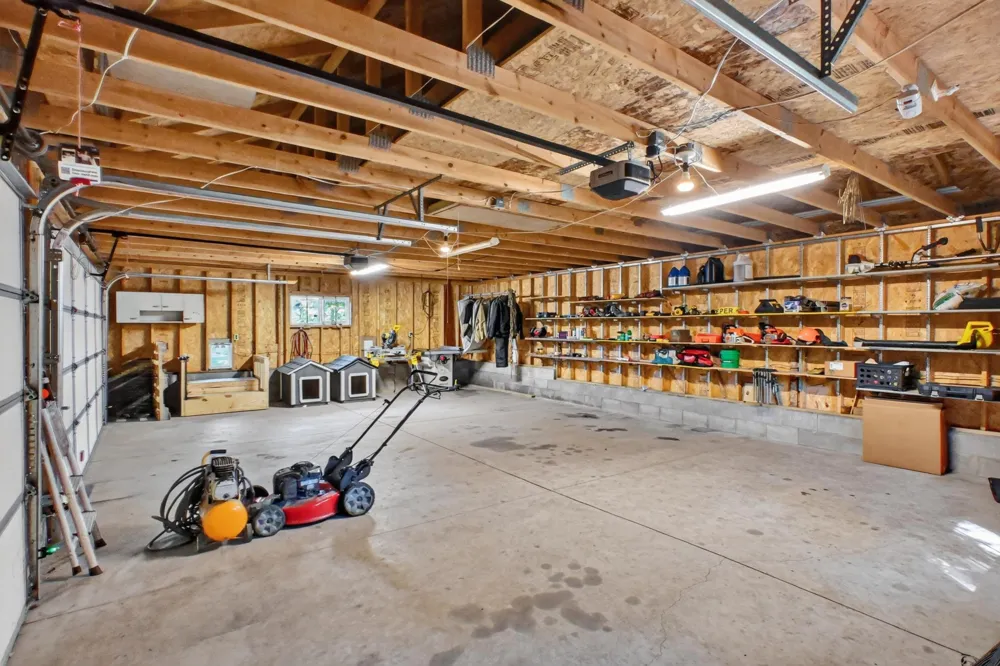 205 Kenwood Drive Alexandria, MN 56308