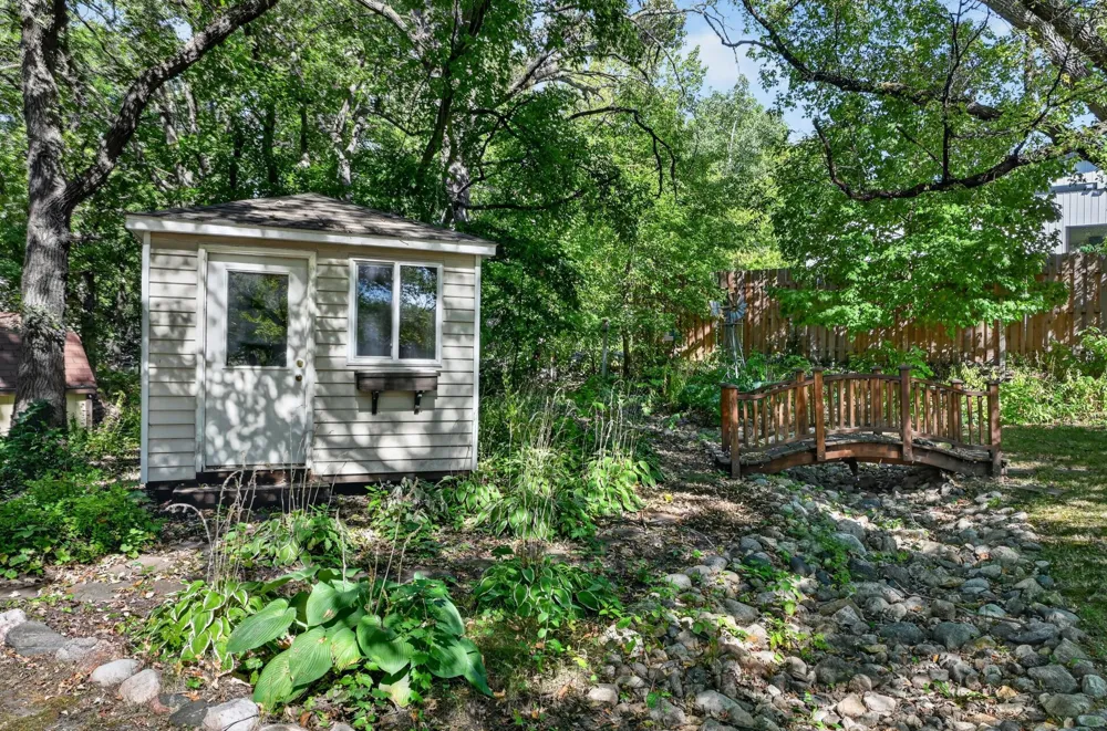 205 Kenwood Drive Alexandria, MN 56308