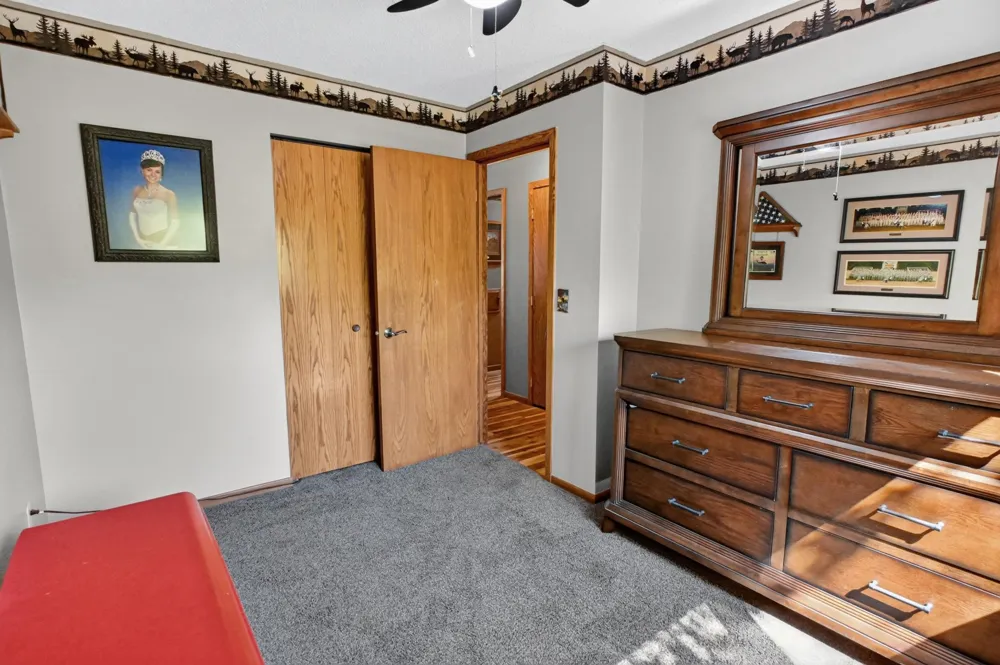 205 Kenwood Drive Alexandria, MN 56308
