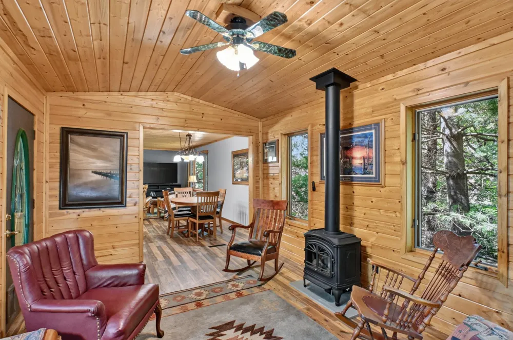 205 Kenwood Drive Alexandria, MN 56308
