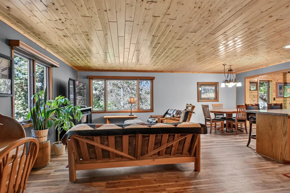 205 Kenwood Drive Alexandria, MN 56308
