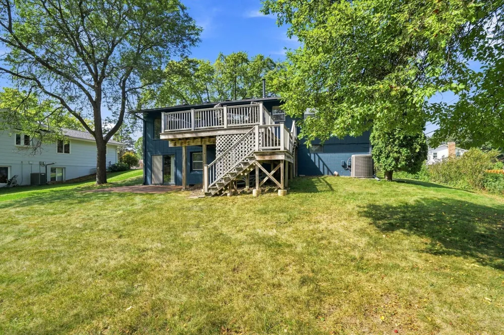 2756 Yukon Avenue New Hope, MN 55427