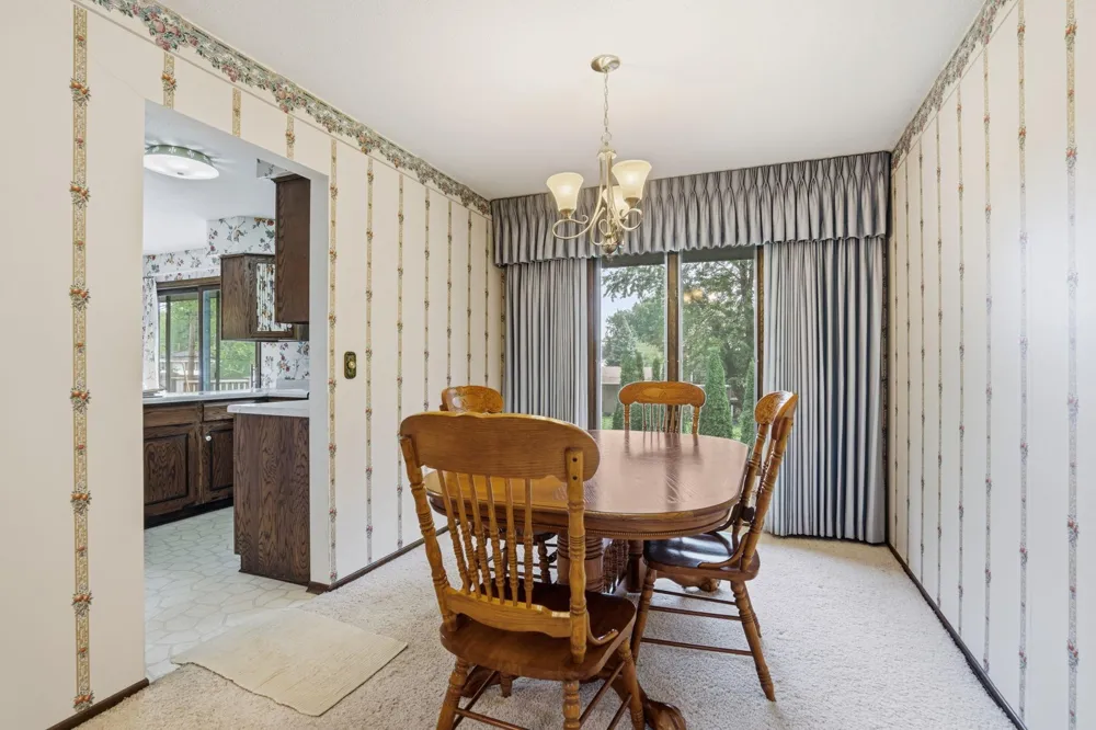 2756 Yukon Avenue New Hope, MN 55427