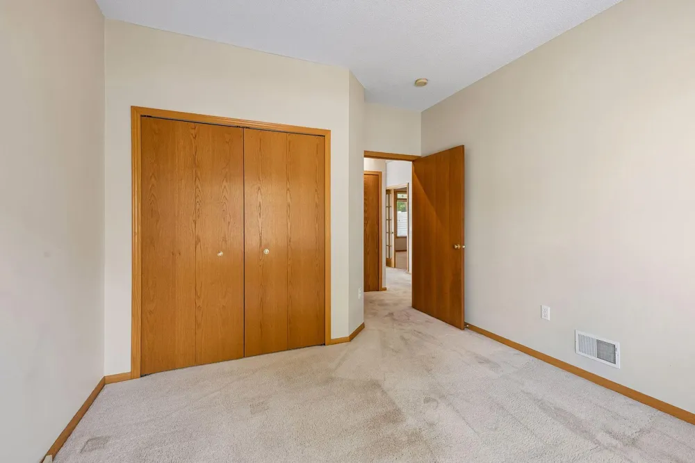 10811 Lexington Drive Eden Prairie, MN 55344