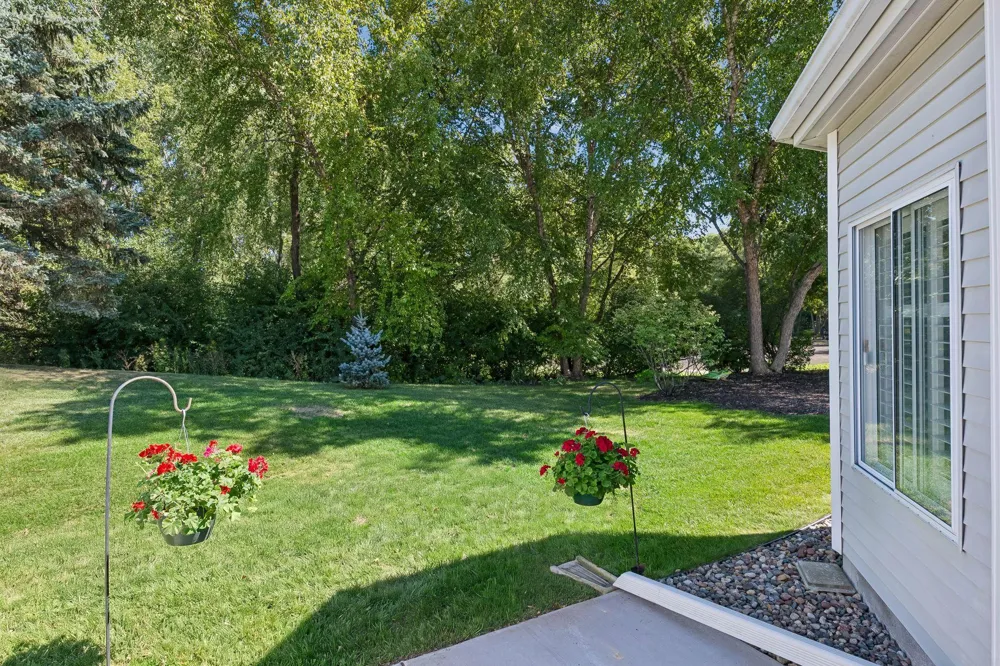 10811 Lexington Drive Eden Prairie, MN 55344