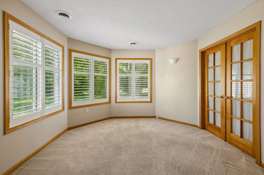 10811 Lexington Drive Eden Prairie, MN 55344