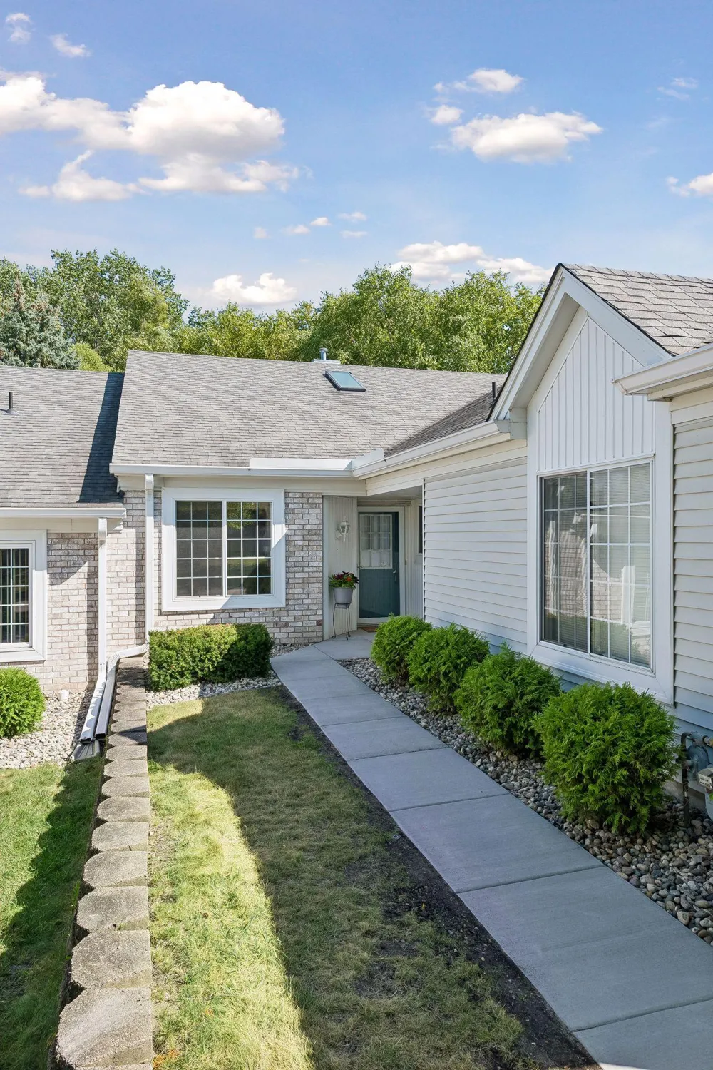 10811 Lexington Drive Eden Prairie, MN 55344