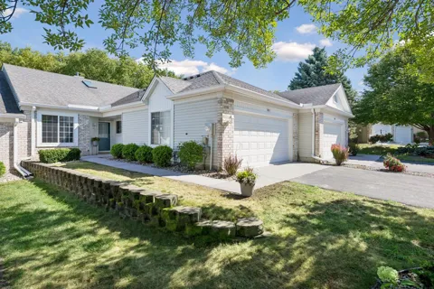10811 Lexington Drive