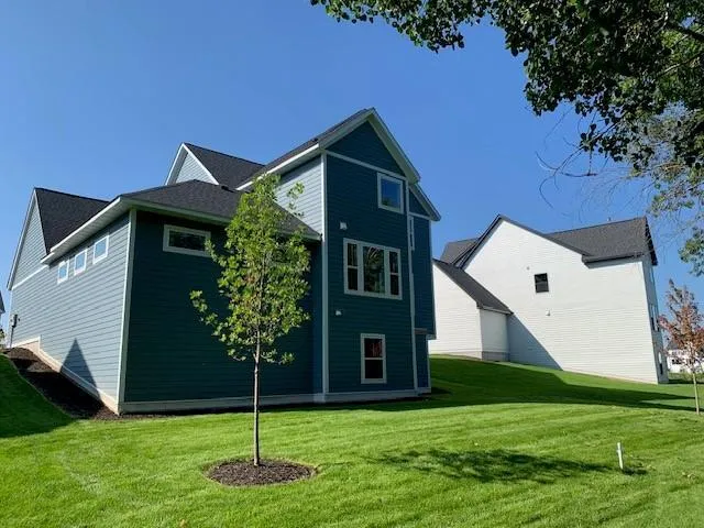 5830 Freeland Bay Hugo, MN 55038