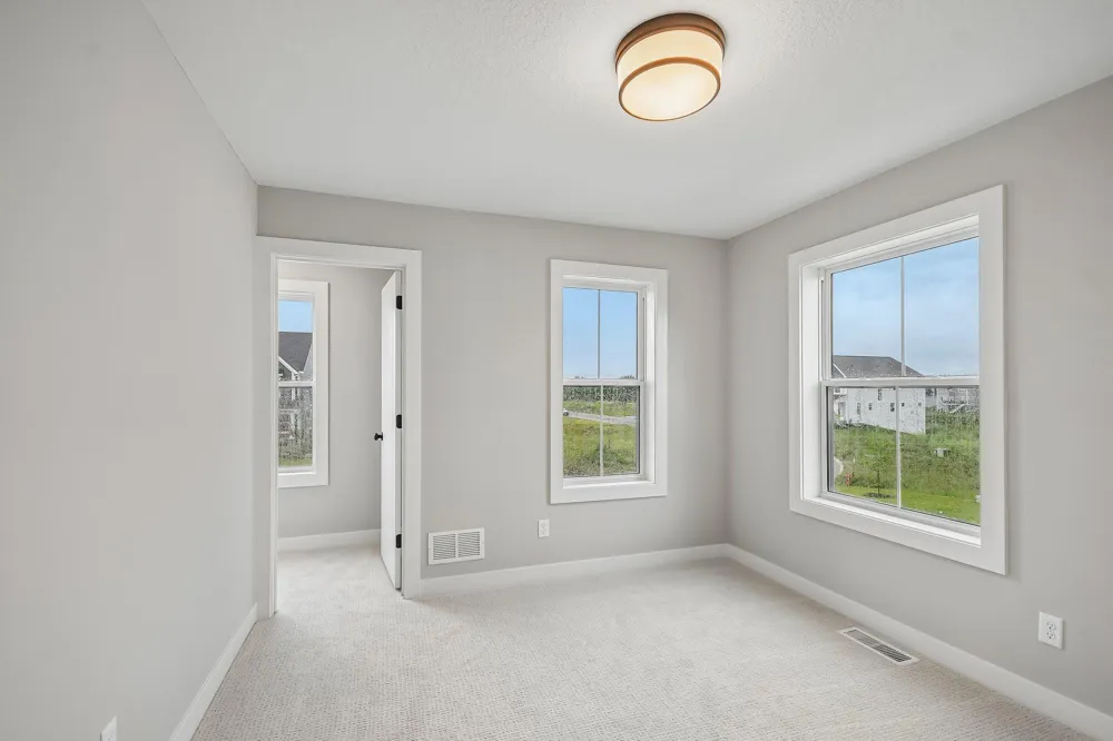 5830 Freeland Bay Hugo, MN 55038