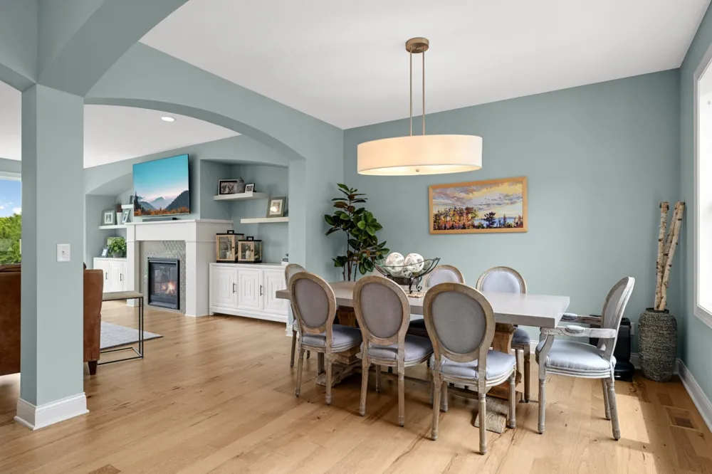 9971 Lawson Lane Eden Prairie, MN 55347