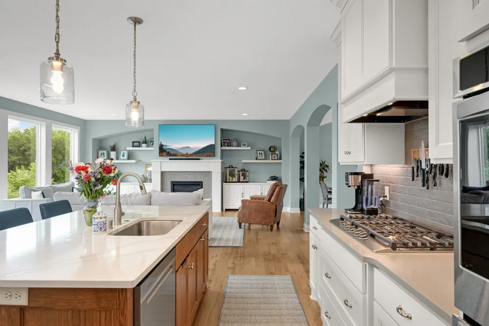 9971 Lawson Lane Eden Prairie, MN 55347