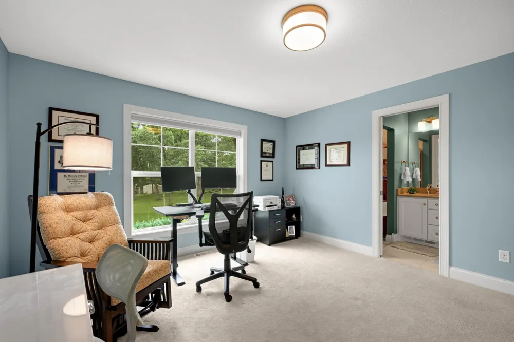 9971 Lawson Lane Eden Prairie, MN 55347