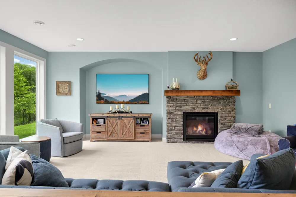 9971 Lawson Lane Eden Prairie, MN 55347