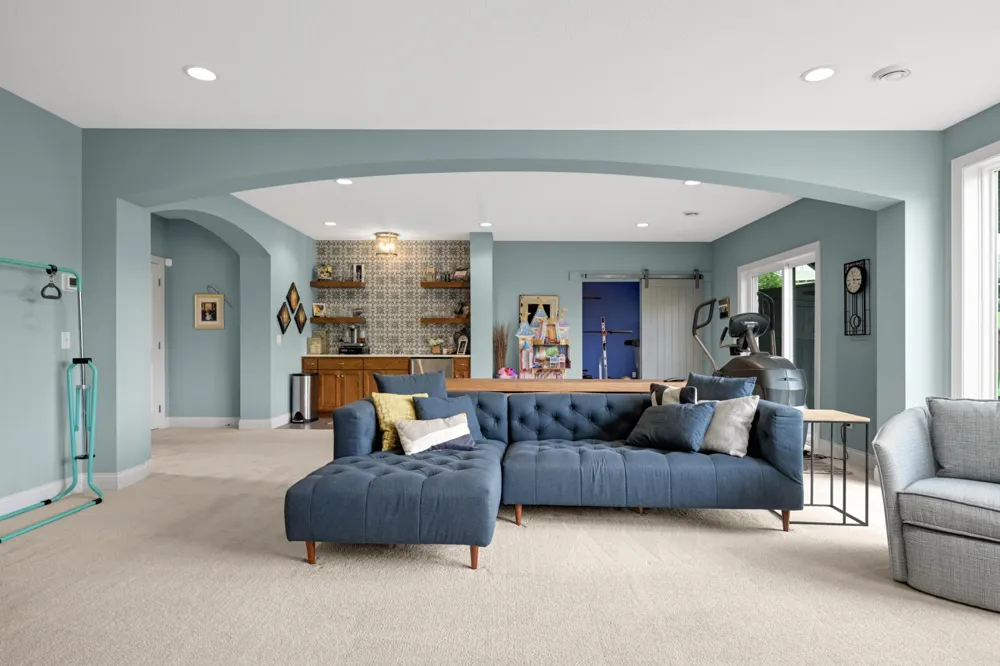9971 Lawson Lane Eden Prairie, MN 55347