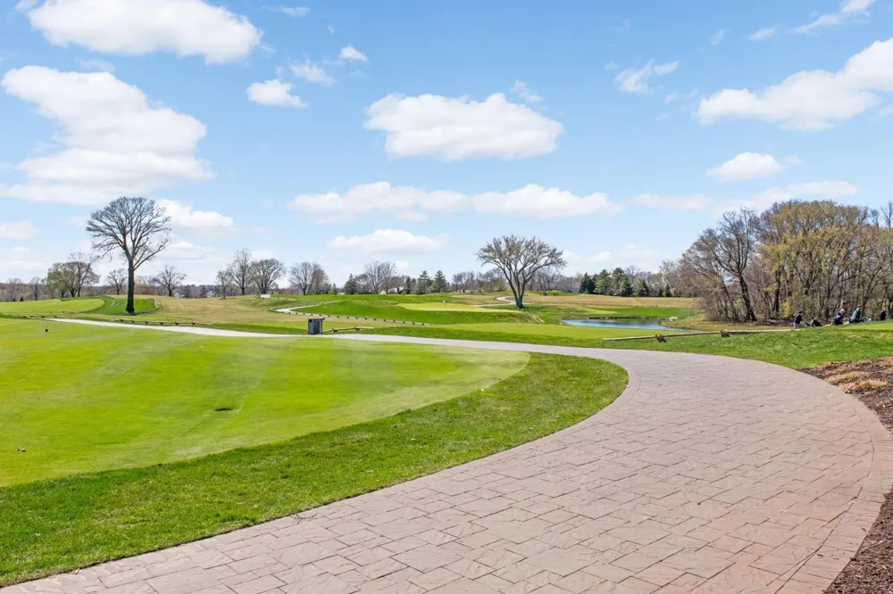 9971 Lawson Lane Eden Prairie, MN 55347