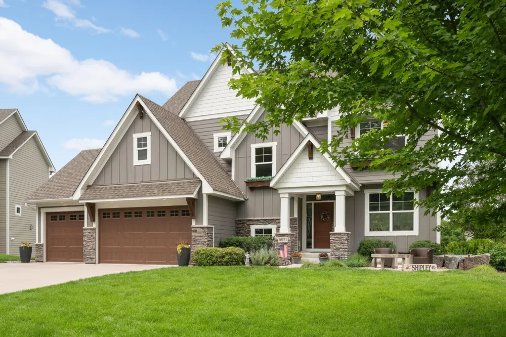 9971 Lawson Lane Eden Prairie, MN 55347