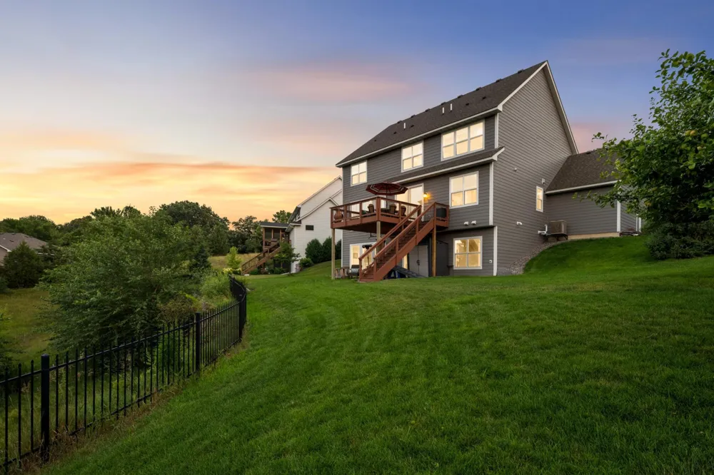 9971 Lawson Lane Eden Prairie, MN 55347
