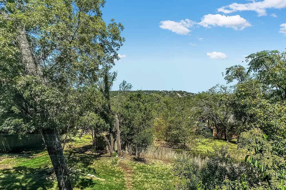 1923 Cypress Point W Austin, TX 78746