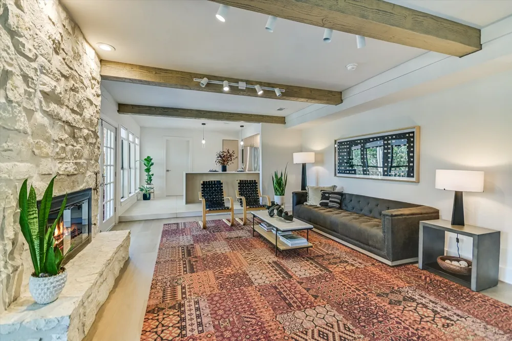 1923 Cypress Point W Austin, TX 78746