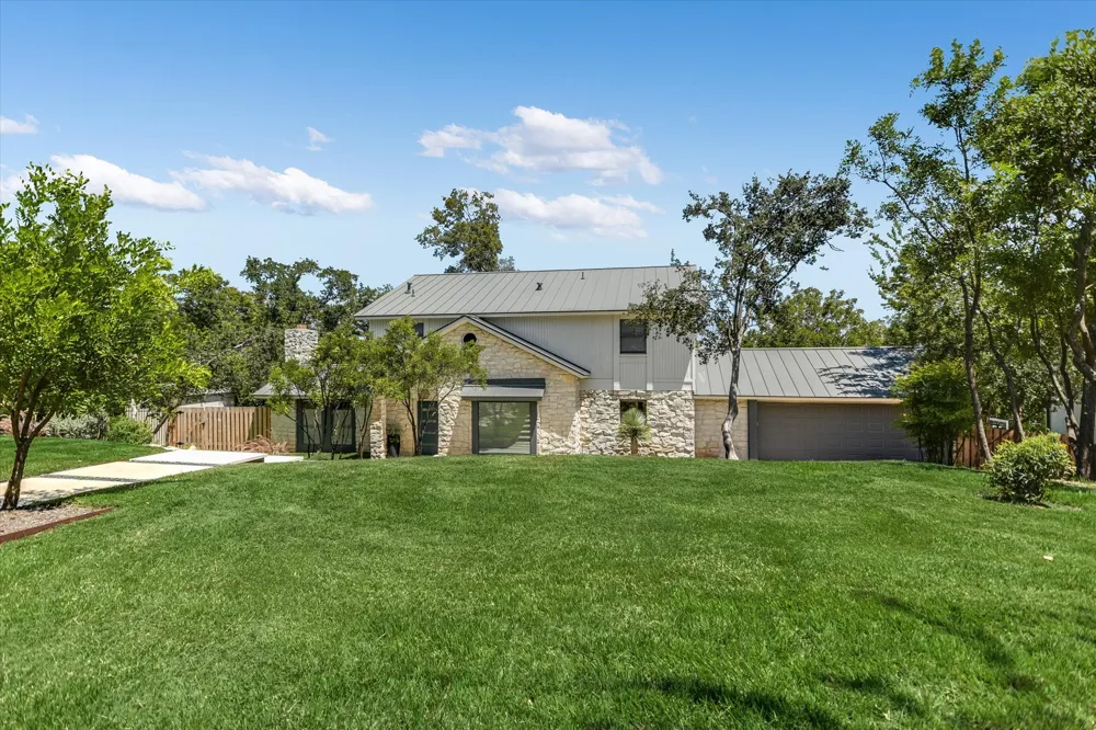 1923 Cypress Point W Austin, TX 78746