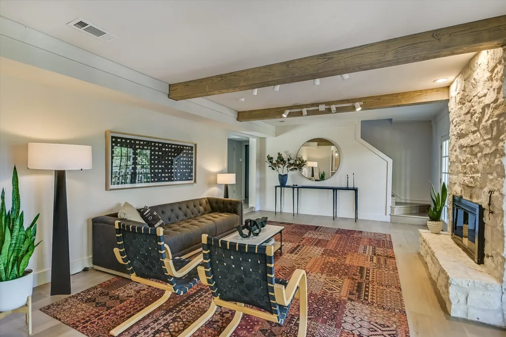 1923 Cypress Point W Austin, TX 78746