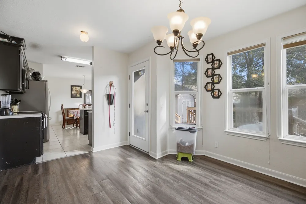 113 Songbird Court Cedar Creek, TX 78612