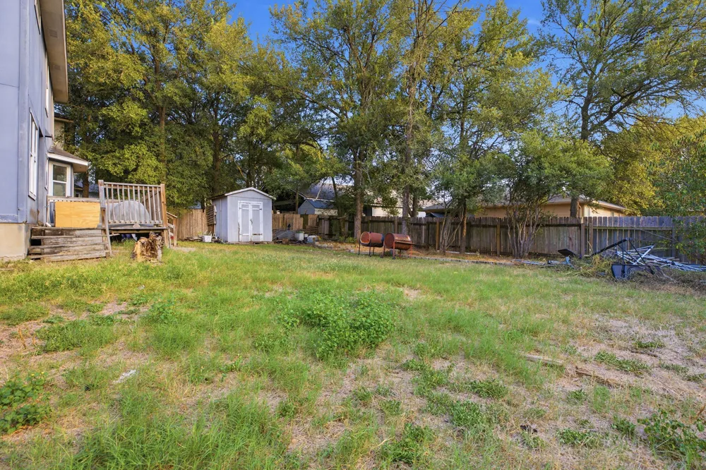 113 Songbird Court Cedar Creek, TX 78612